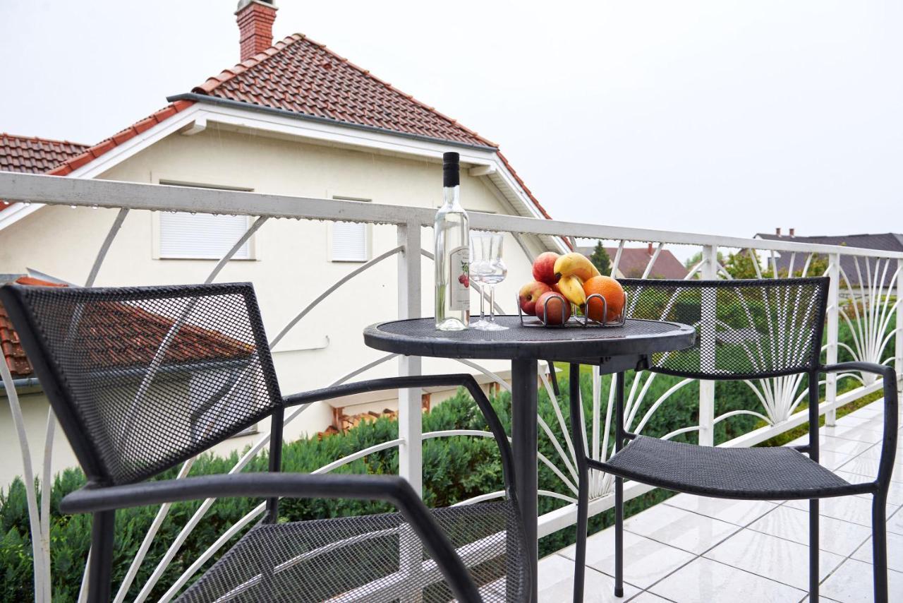 Apartman Brigitte Buekfuerdo Buk Exterior foto